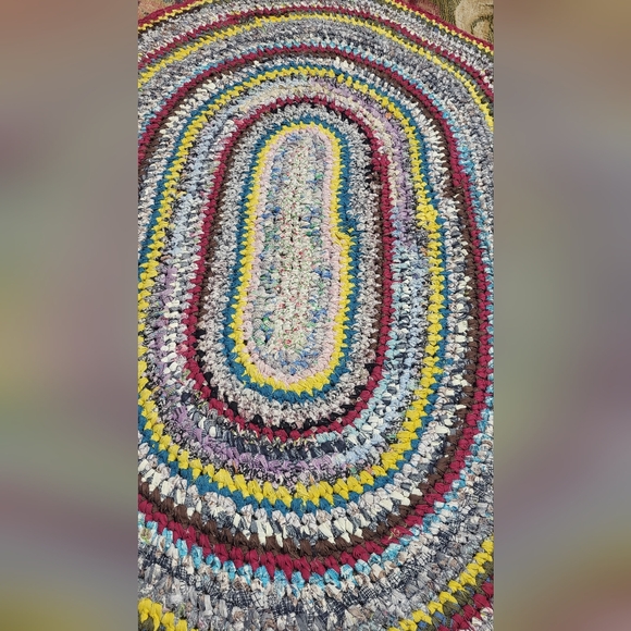 Handmade Vintage Braided Rag Rug Red, Yellow, and Multi colors - Picture 4 of 8